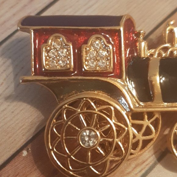 Smithsonian Enamel Crystal Train Engine Brooch Pin Gold Red - Picture 8 of 8